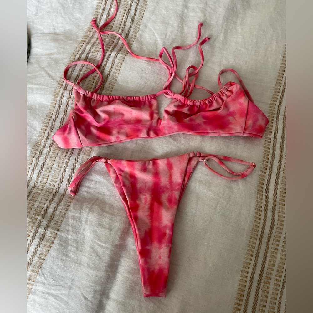 ie XS Bikini (Lollapalooza) Demi top and Harli bottom